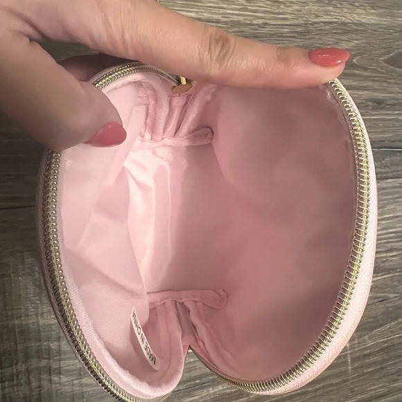 Macy's pink Shimmer cosmetic makeup beauty bag gold zipper New - Picture 5 of 5
